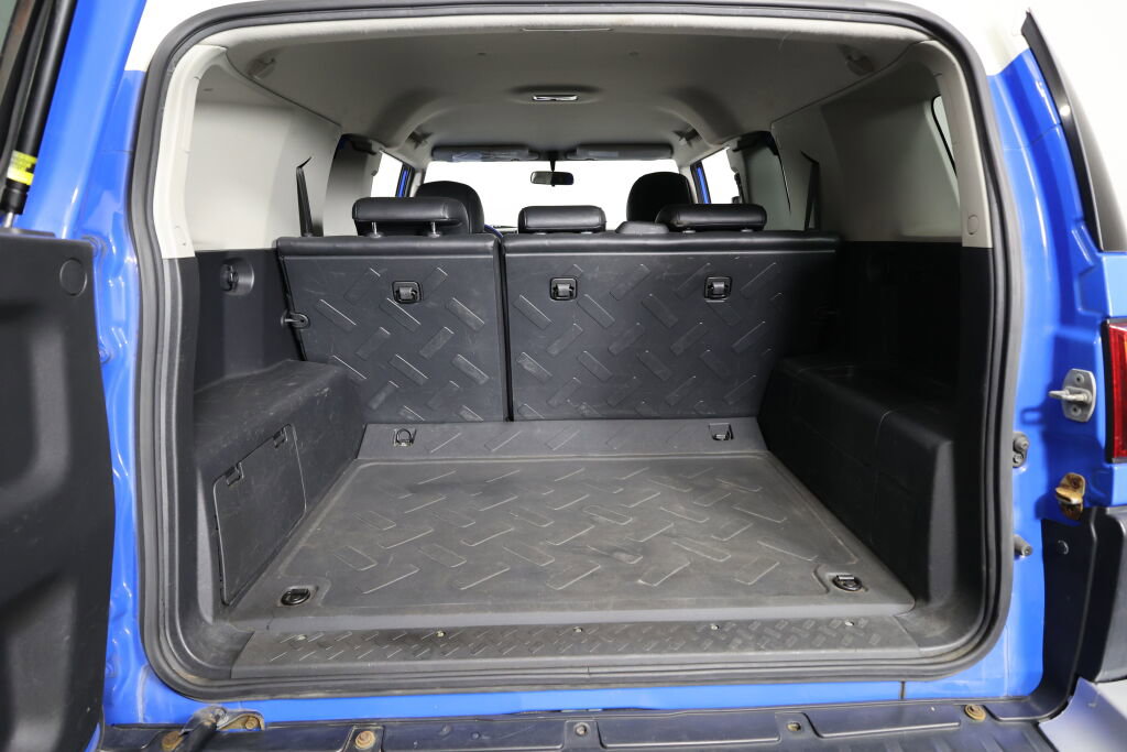 Used 2007 Toyota FJ Cruiser 2WD image 15