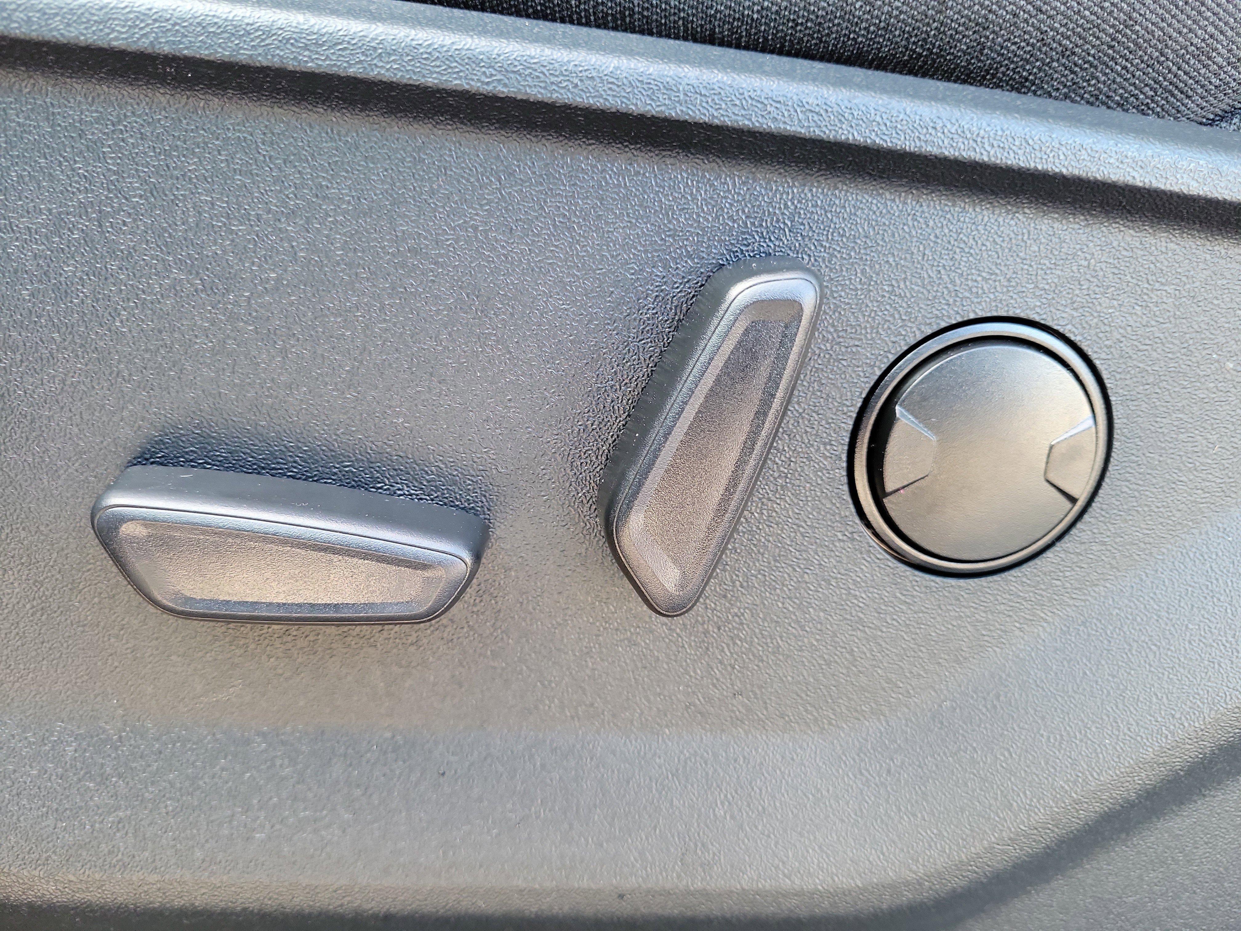 New 2026 Ford F150 XLT w/ Equipment Group 302A MID image 19