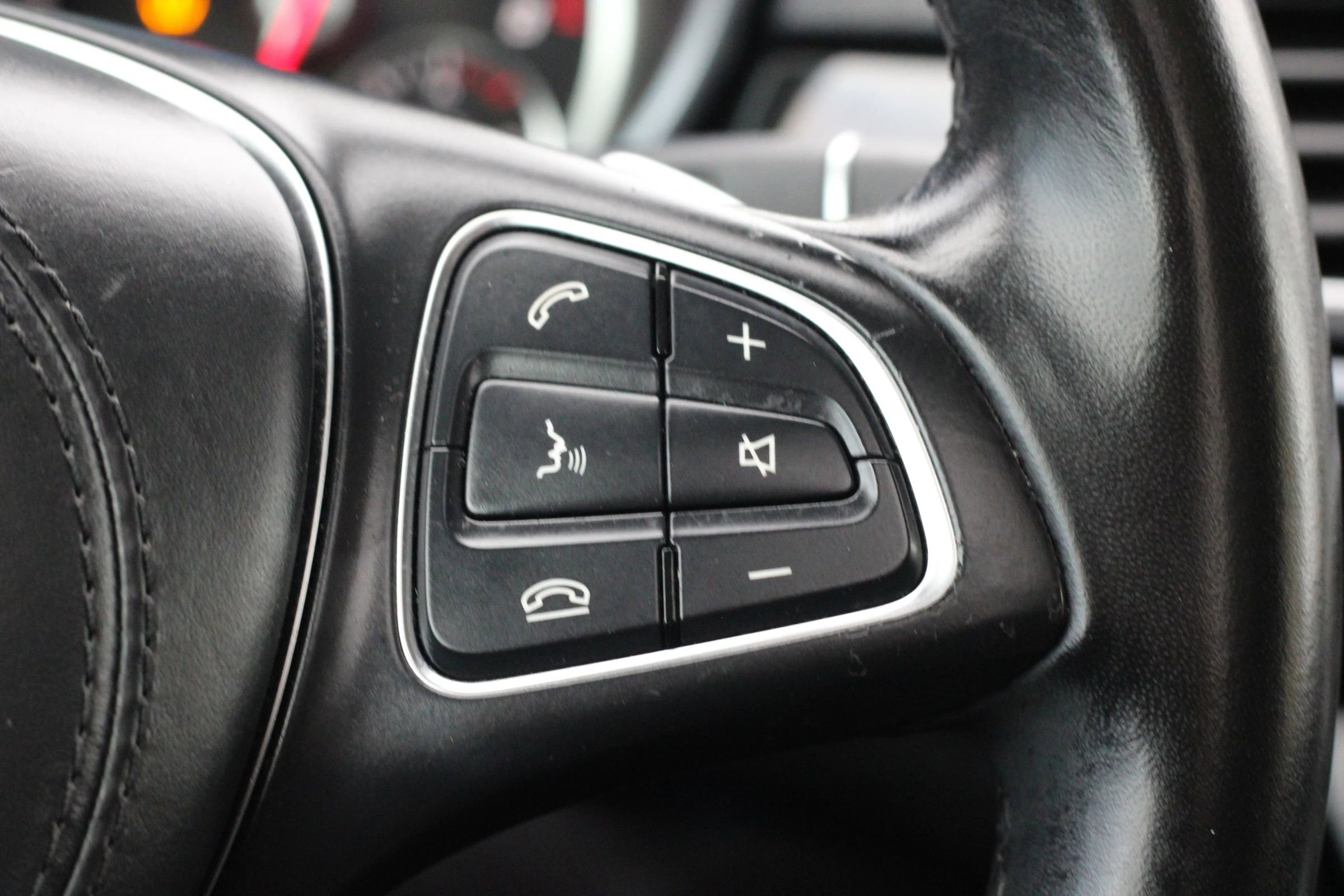 Used 2018 Mercedes-Benz GLS 550 4MATIC w/ Driver Assistance Package image 17