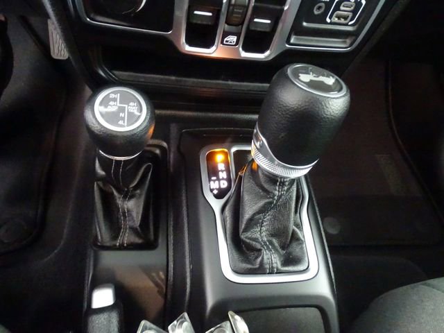 Certified 2025 Jeep Wrangler Unlimited Sahara image 10