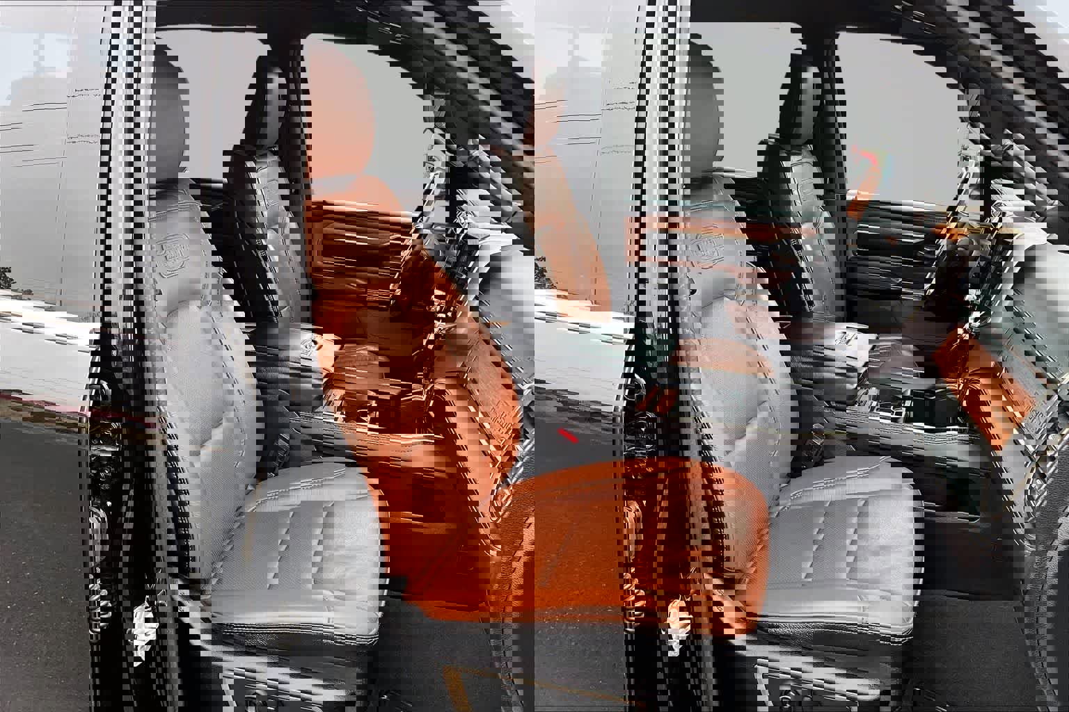 Used 2022 RAM 1500 Limited w/ Body-Colour Bumper Group image 14