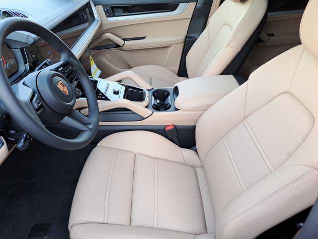 New 2026 Porsche Cayenne S image 22