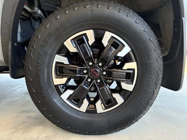Used 2024 Nissan Frontier PRO-4X w/ Off-Road Protection Package AWD/4WD image 26