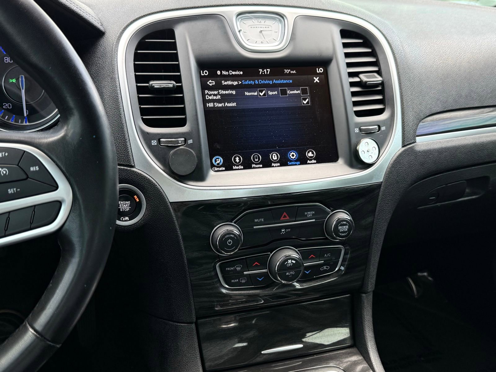 Used 2020 Chrysler 300 Touring w/ Driver Convenience Group RWD image 36