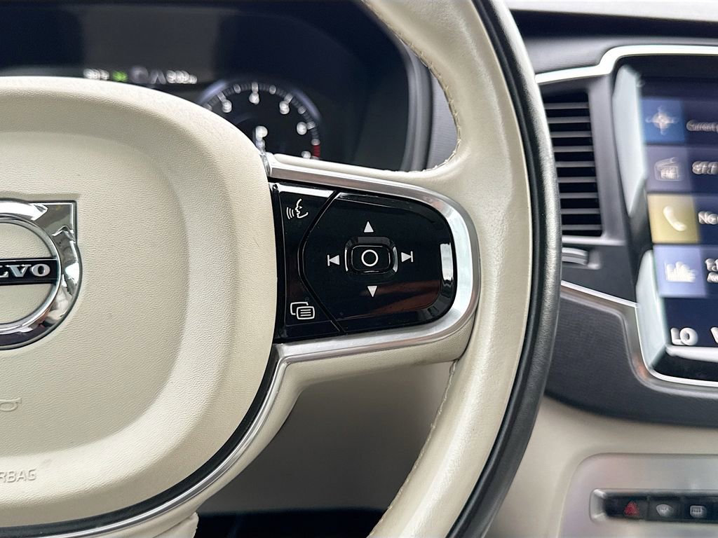 Used 2018 Volvo XC90 T6 Momentum w/ Convenience Package AWD/4WD image 37