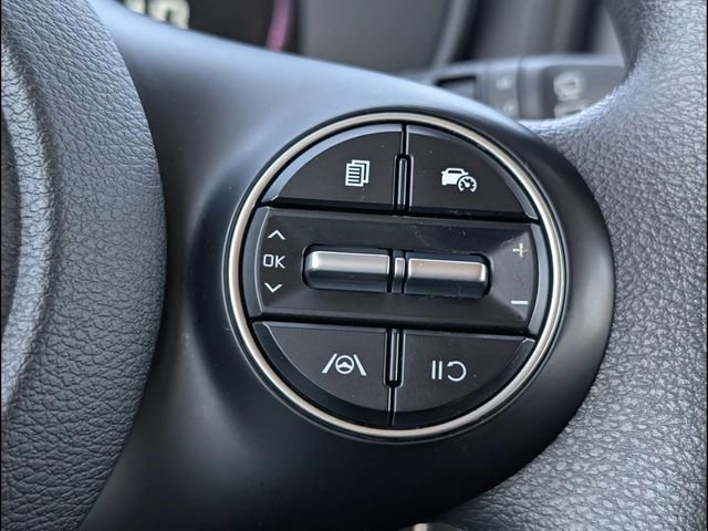 Used 2023 Kia Soul LX w/ LX Technology Package image 16