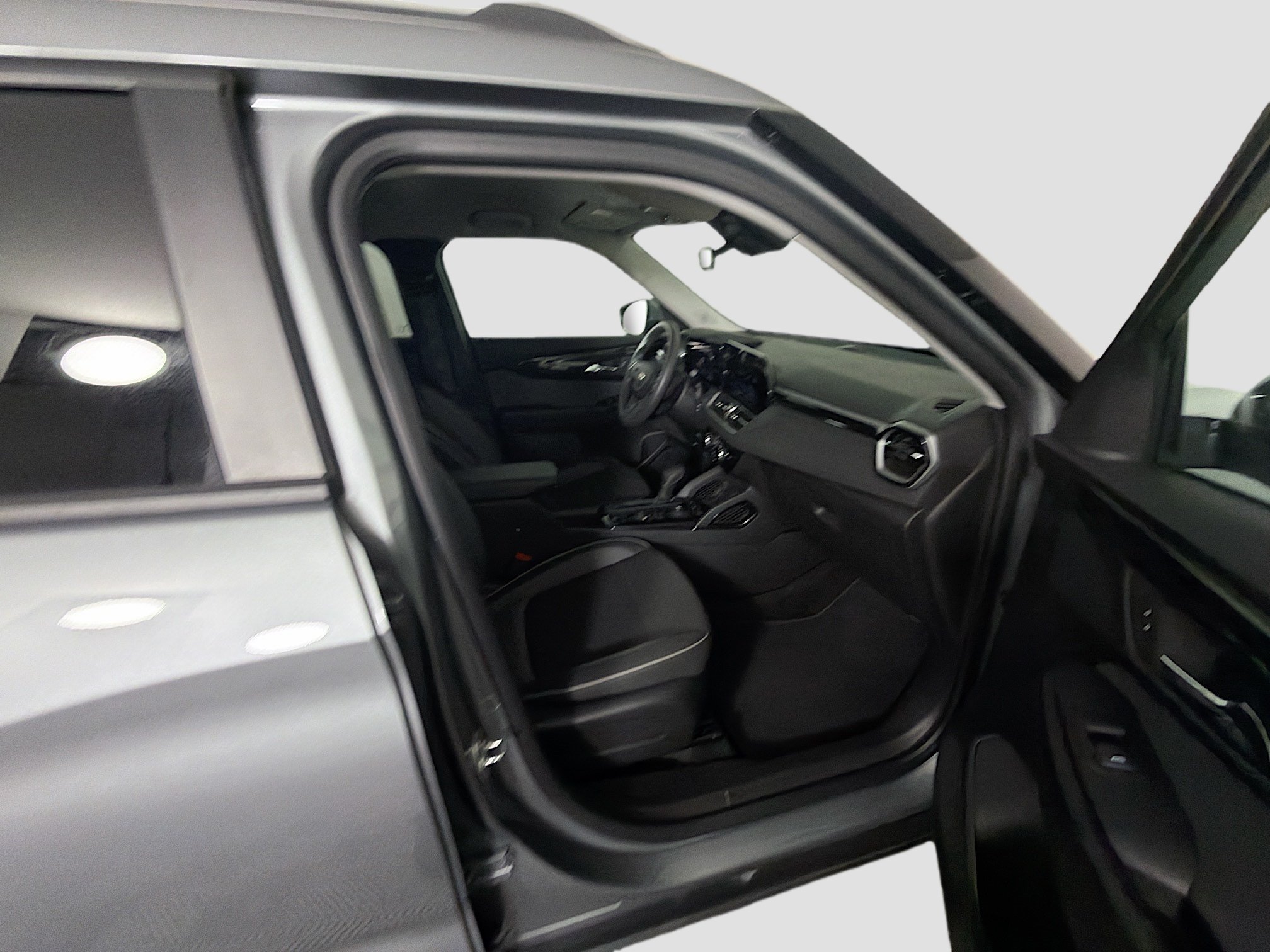 Used 2025 Chevrolet TrailBlazer LT FWD image 28