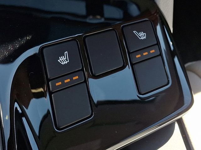 Used 2025 Kia Sportage EX image 24