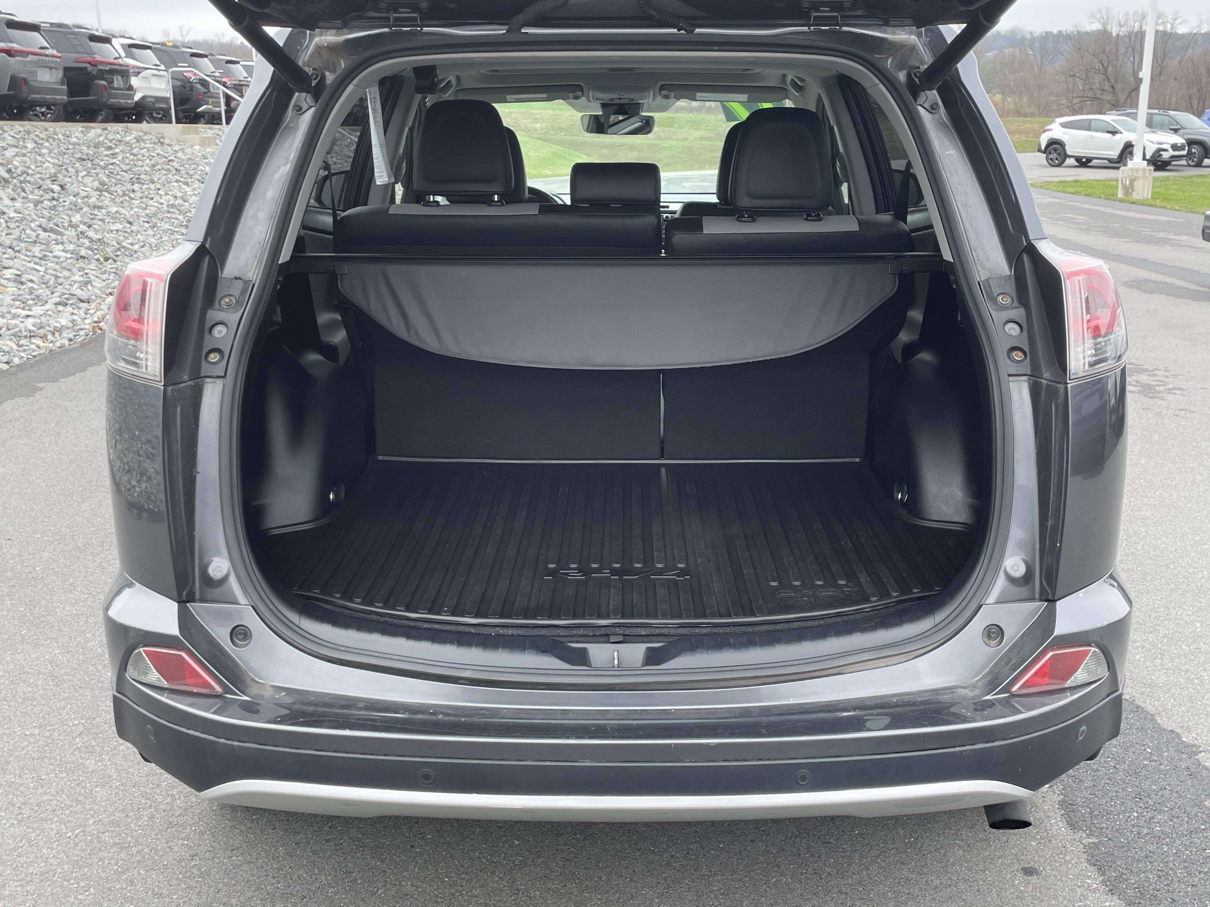 Used 2017 Toyota RAV4 Limited w/ Advanced Technology Package image 5