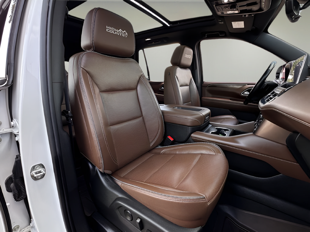 Used 2023 Chevrolet Tahoe High Country w/ Premium Package 2 RWD image 24