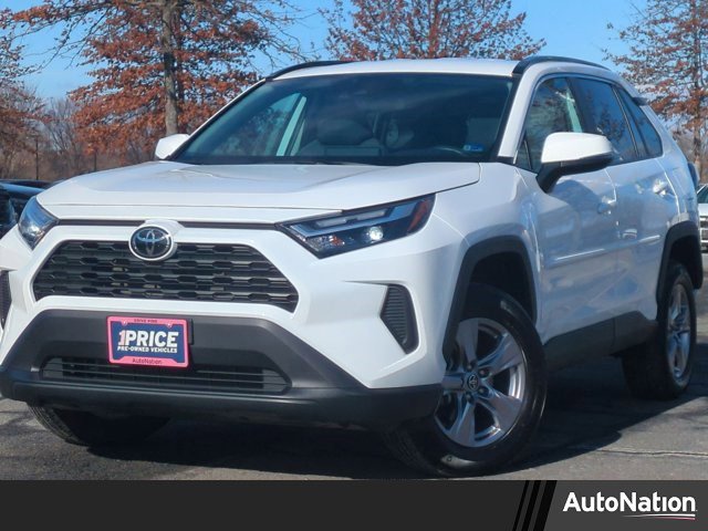Used 2024 Toyota RAV4 XLE image 1