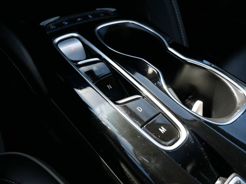 Used 2023 Buick Envision Avenir AWD/4WD image 28