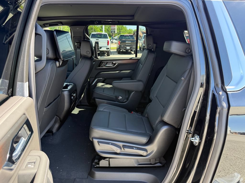 New 2026 GMC Yukon XL Denali w/ Denali Reserve Package AWD/4WD image 23