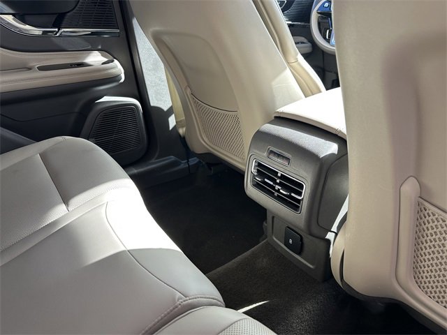 Certified 2022 Lincoln Corsair AWD w/ Equipment Group 101A image 39