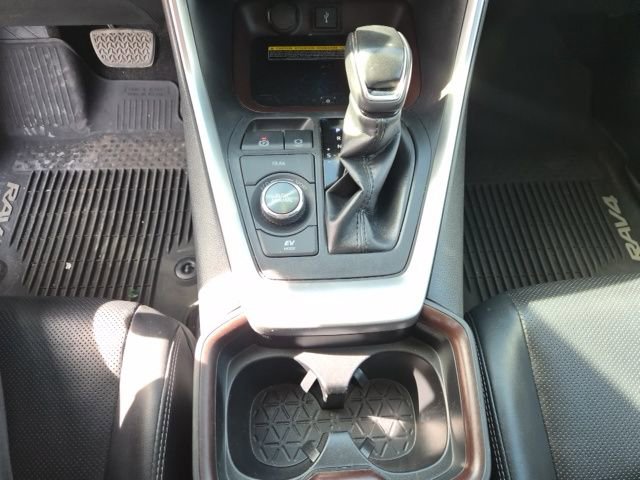 Used 2020 Toyota RAV4 Limited image 34