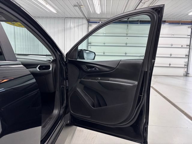 Used 2024 Chevrolet Equinox LT AWD/4WD image 10