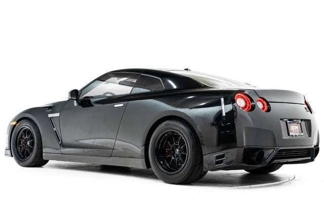 Used 2012 Nissan GT-R Black Edition AWD/4WD image 10