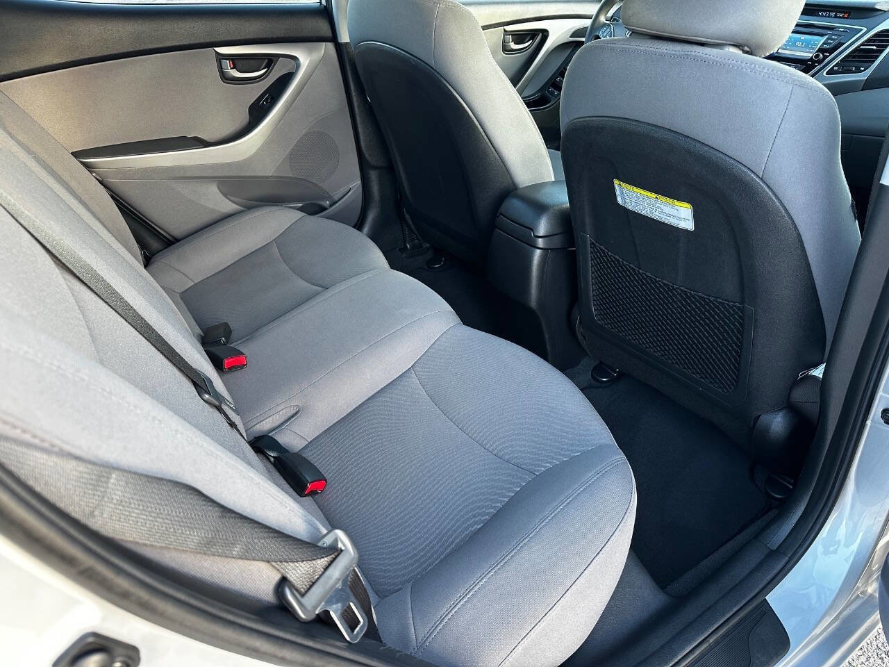 Used 2014 Hyundai Elantra SE w/ Option Group 02 FWD image 11