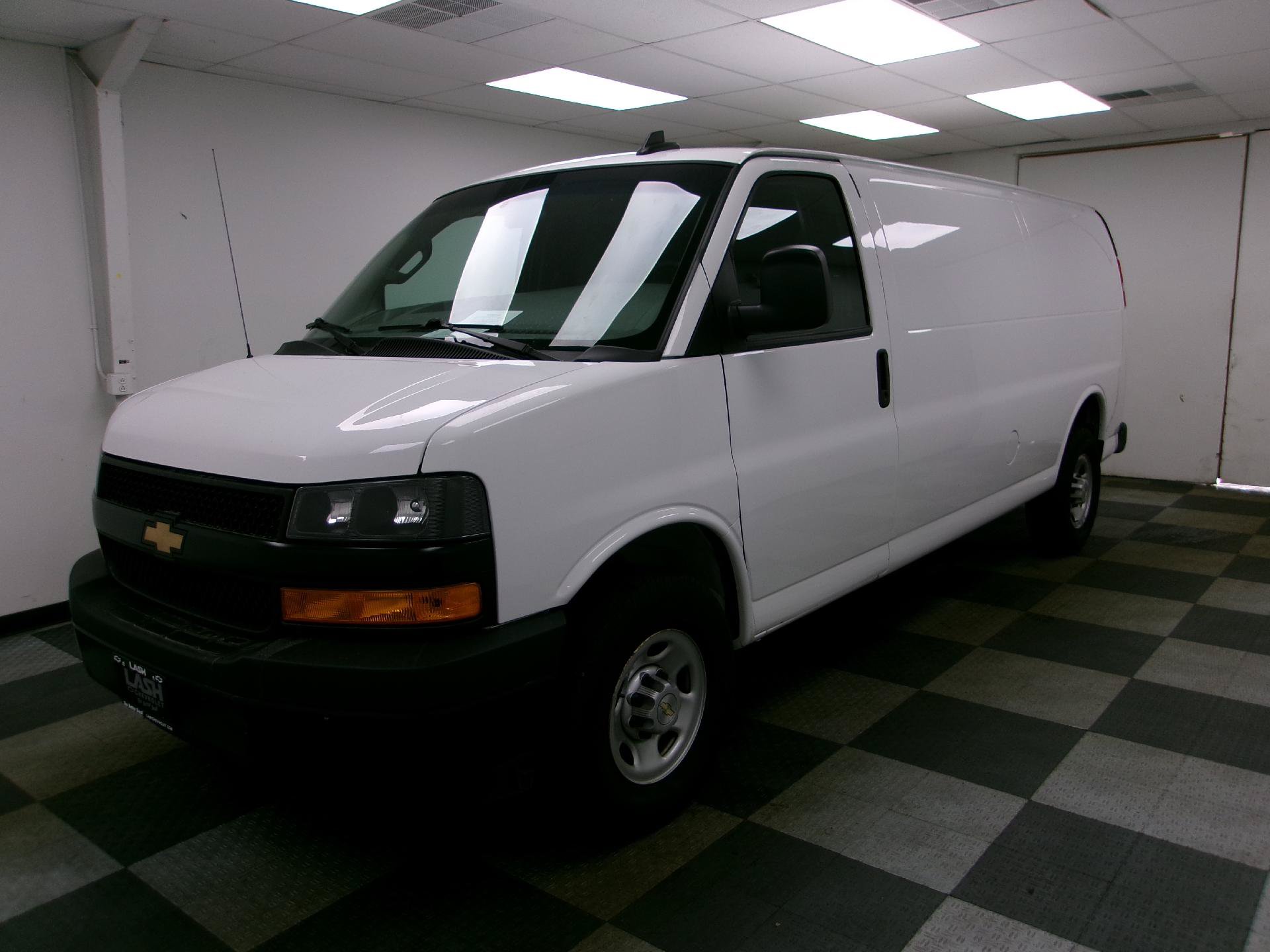 Used 2024 Chevrolet Express 3500 Extended w/ Driver Convenience Package RWD image 1