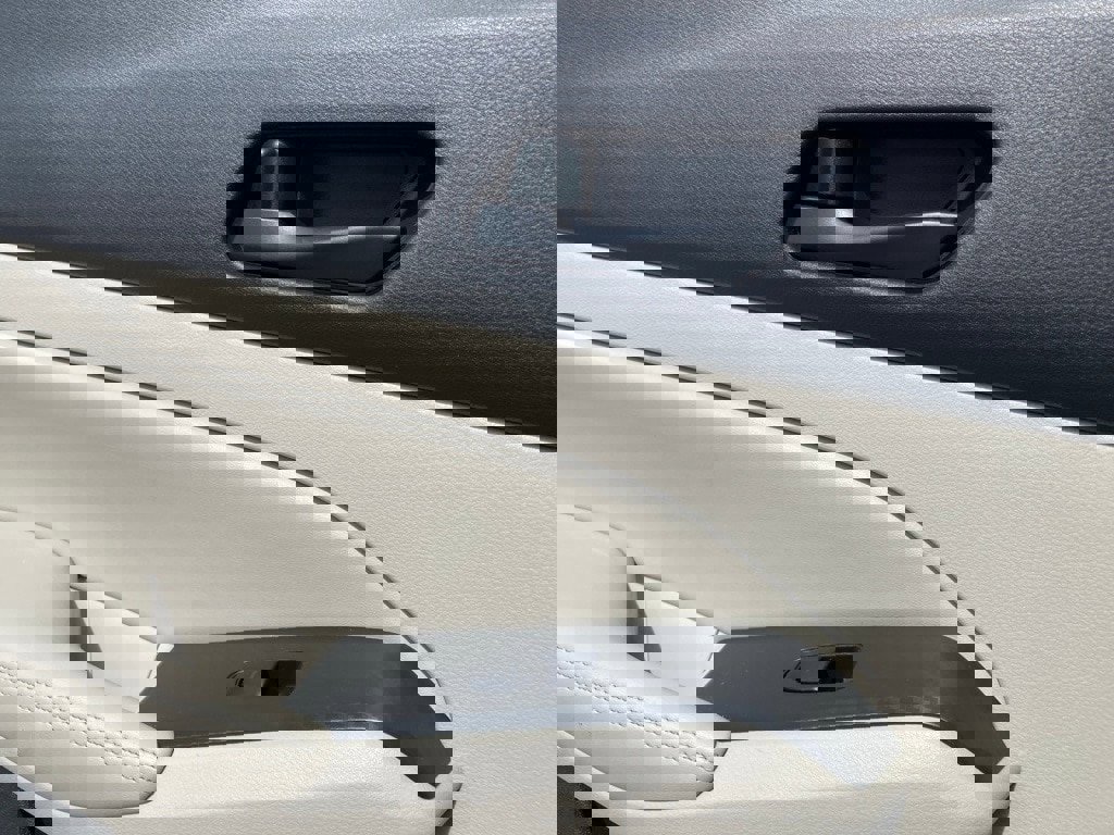 Used 2025 Nissan Altima 2.5 SV image 12