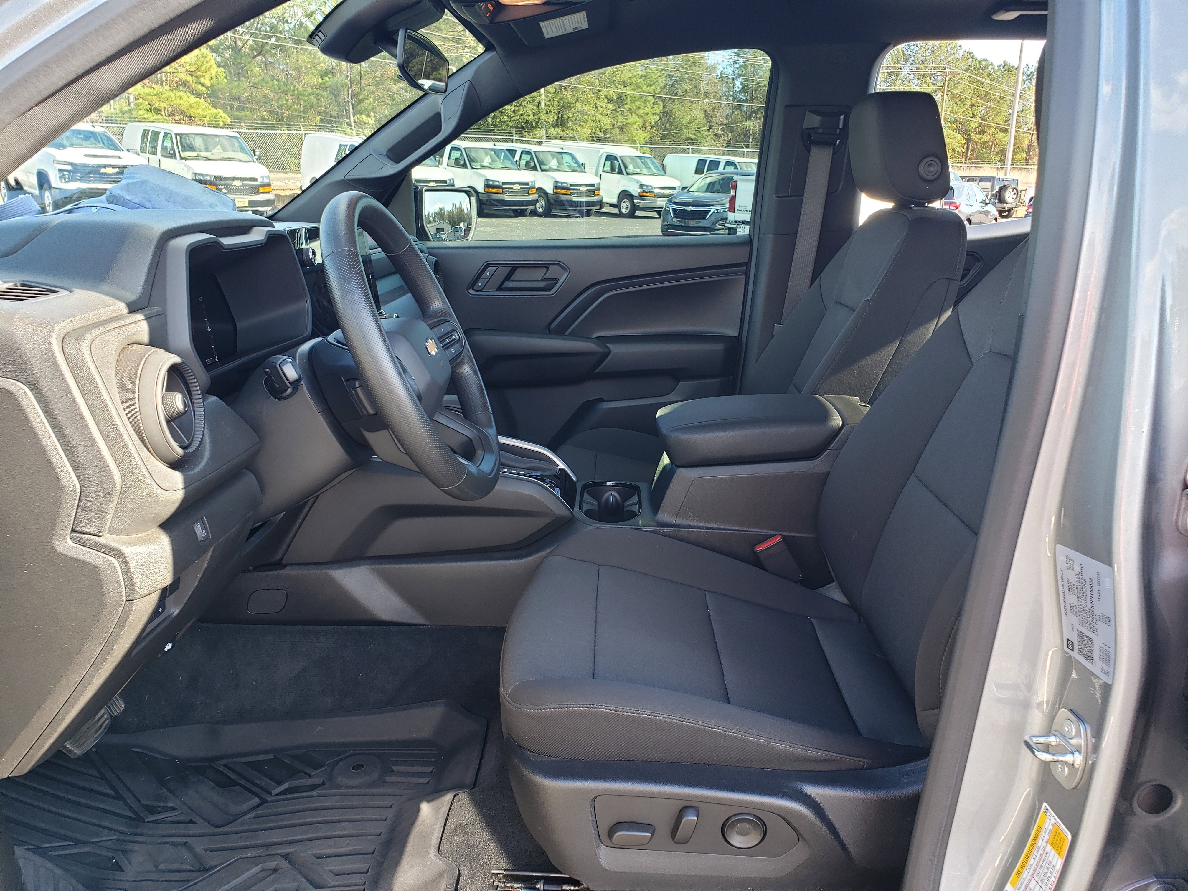 Used 2023 Chevrolet Colorado W/T w/ Advanced Trailering Package image 25