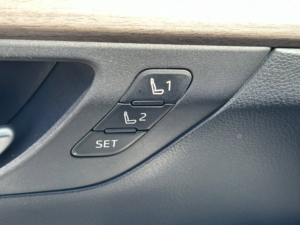Certified 2025 Toyota Grand Highlander AWD Hybrid image 29