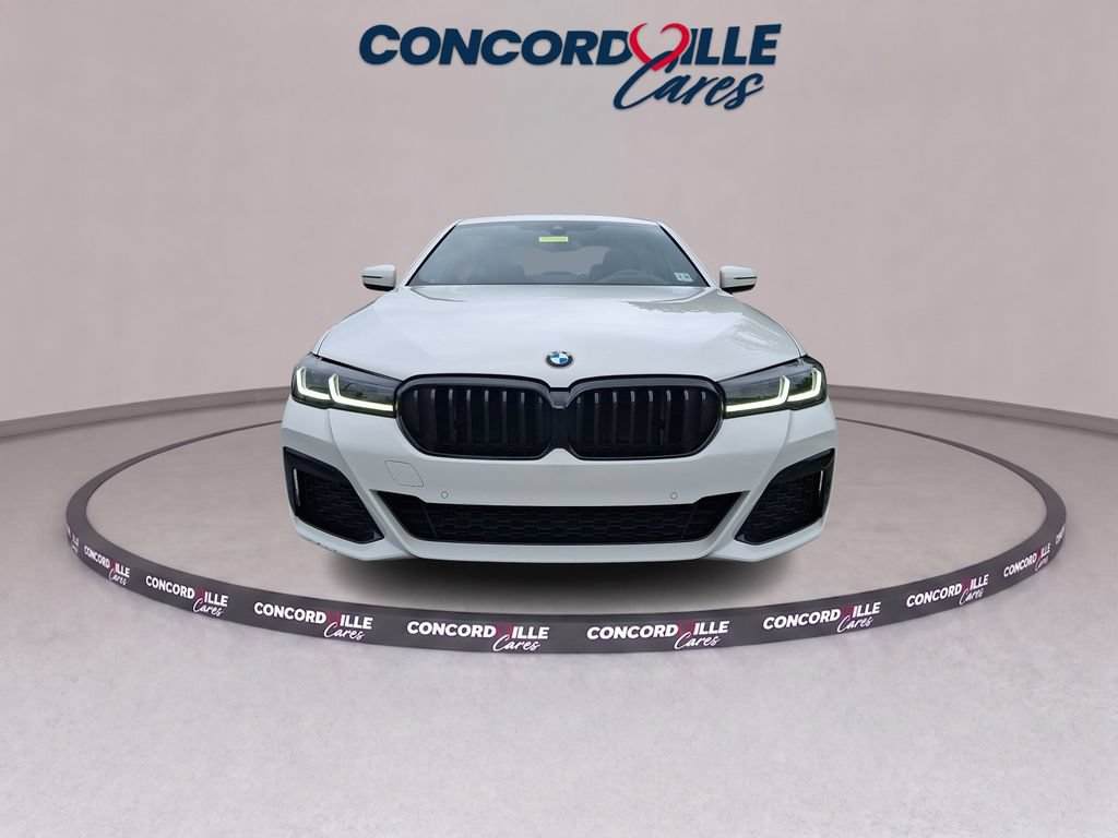 Used 2023 BMW 530i xDrive w/ M Sport Package AWD/4WD image 2