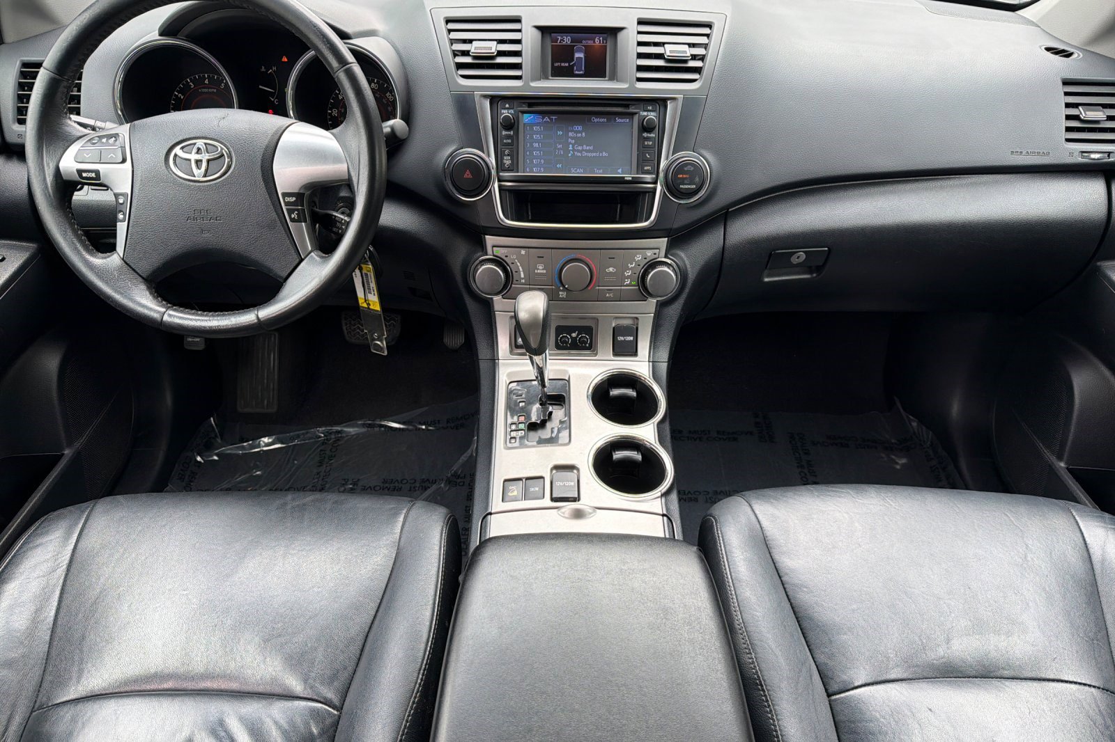Used 2013 Toyota Highlander SE AWD/4WD image 17