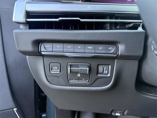 New 2026 Cadillac Escalade ESV Luxury w/ Touring Package image 11