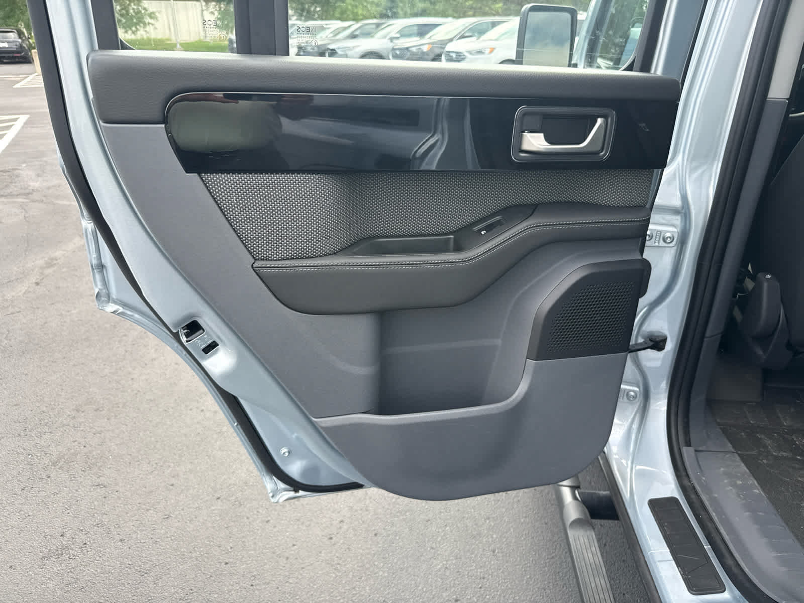 Used 2025 INEOS Grenadier Station Wagon AWD/4WD image 26