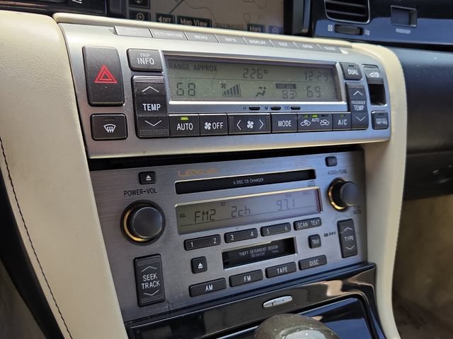 Used 2009 Lexus SC 430 Convertible RWD image 23