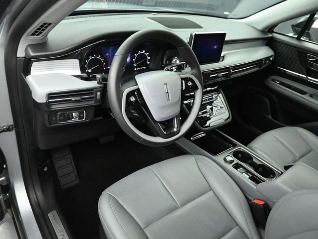 Certified 2022 Lincoln Corsair AWD w/ Equipment Group 101A image 9