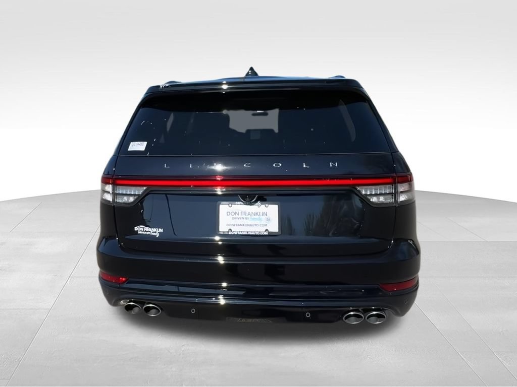 New 2026 Lincoln Aviator AWD w/ Jet Appearance Package image 7