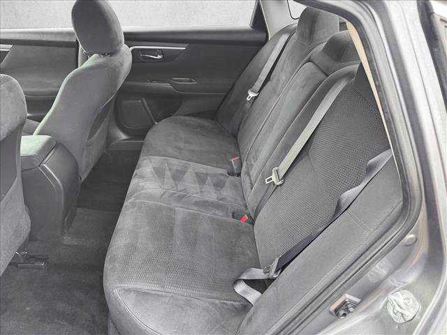 Used 2015 Nissan Altima 2.5 SV image 16