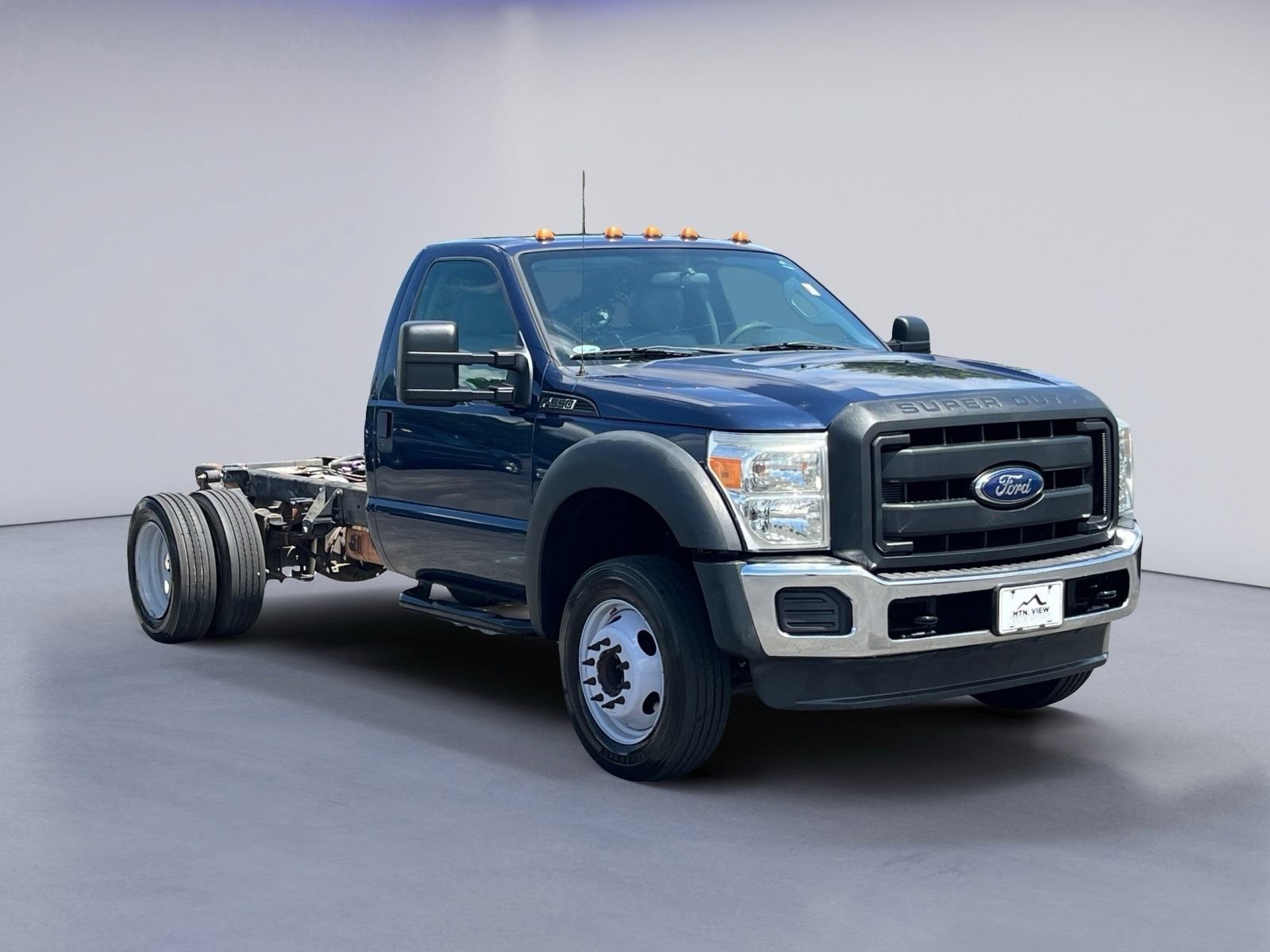 Used 2013 Ford F550 2WD Regular Cab Super Duty w/ XL Value Pkg image 5