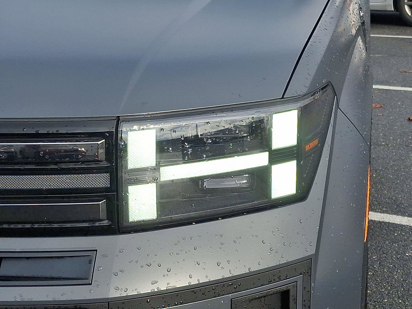 Used 2025 Hyundai Santa Fe XRT image 8