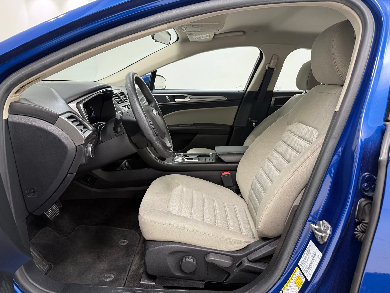 Used 2018 Ford Fusion S FWD image 14