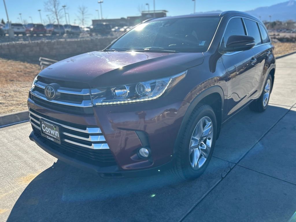 Used 2017 Toyota Highlander Limited image 3
