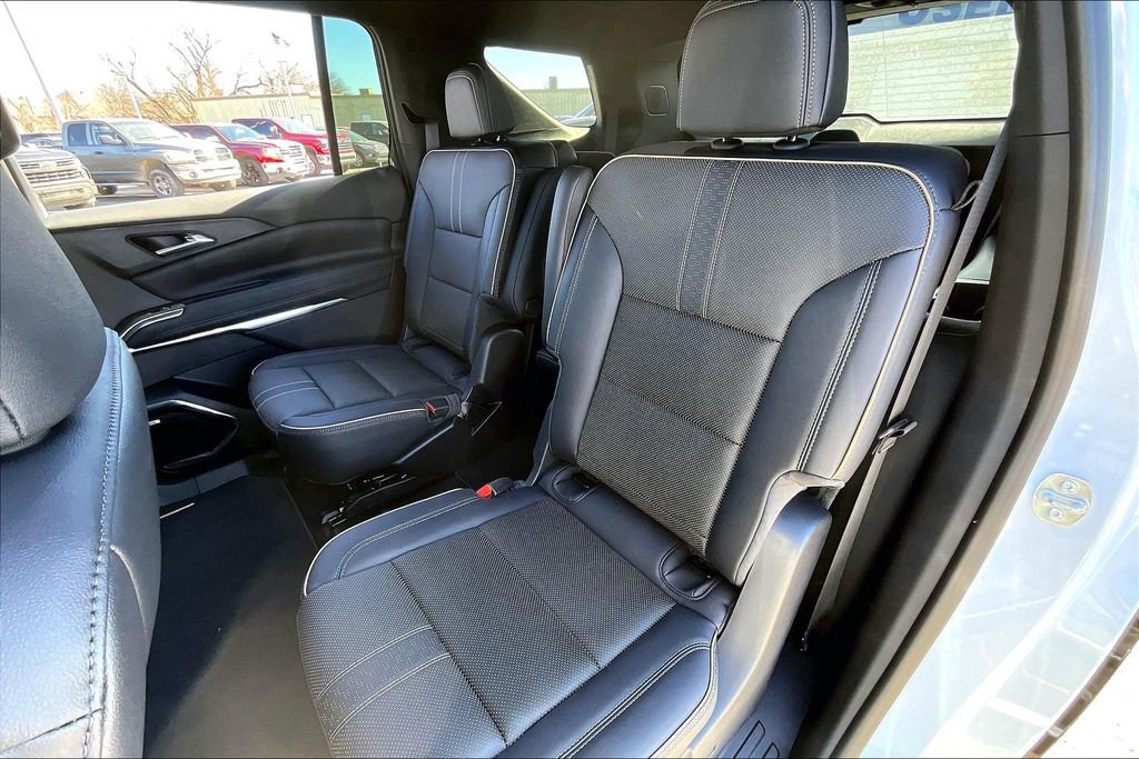 New 2026 Chevrolet Traverse High Country image 10