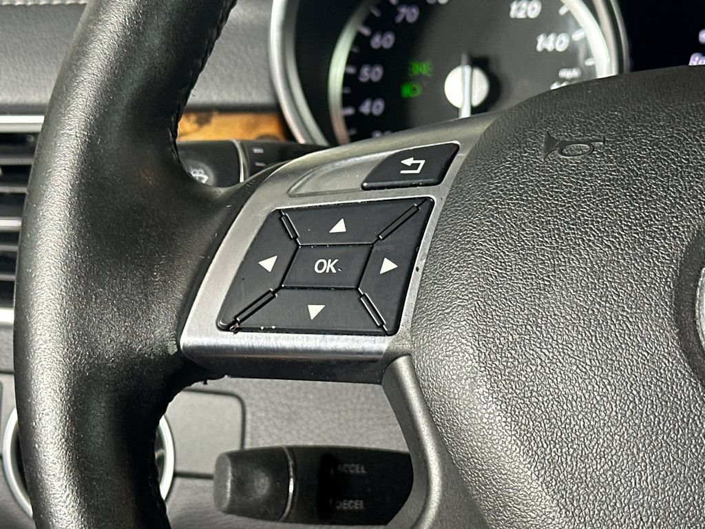 Used 2015 Mercedes-Benz GL 450 4MATIC image 25