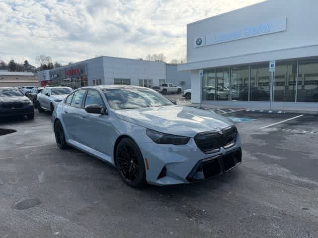 New 2026 BMW M5 w/ Carbon Package AWD/4WD image 1