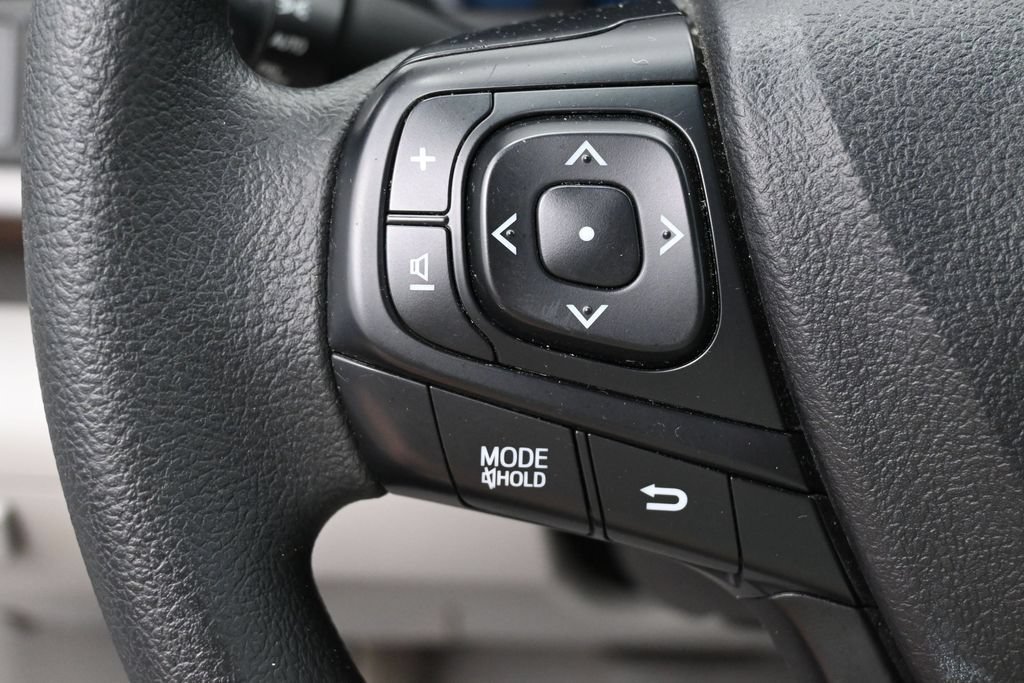 Used 2016 Toyota Camry LE FWD image 17