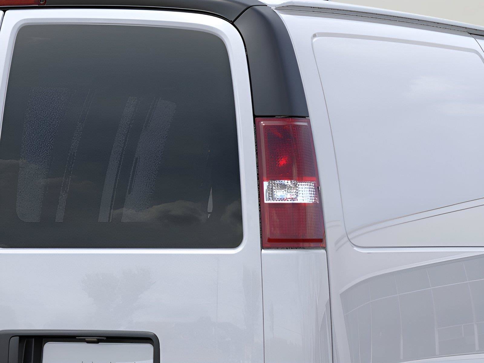 New 2026 GMC Savana 3500 w/ Driver Convenience Package RWD image 36