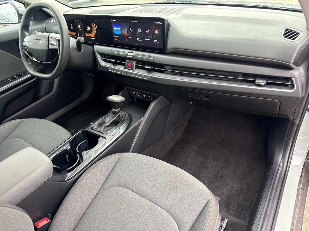 Used 2025 Kia K4 FWD image 17