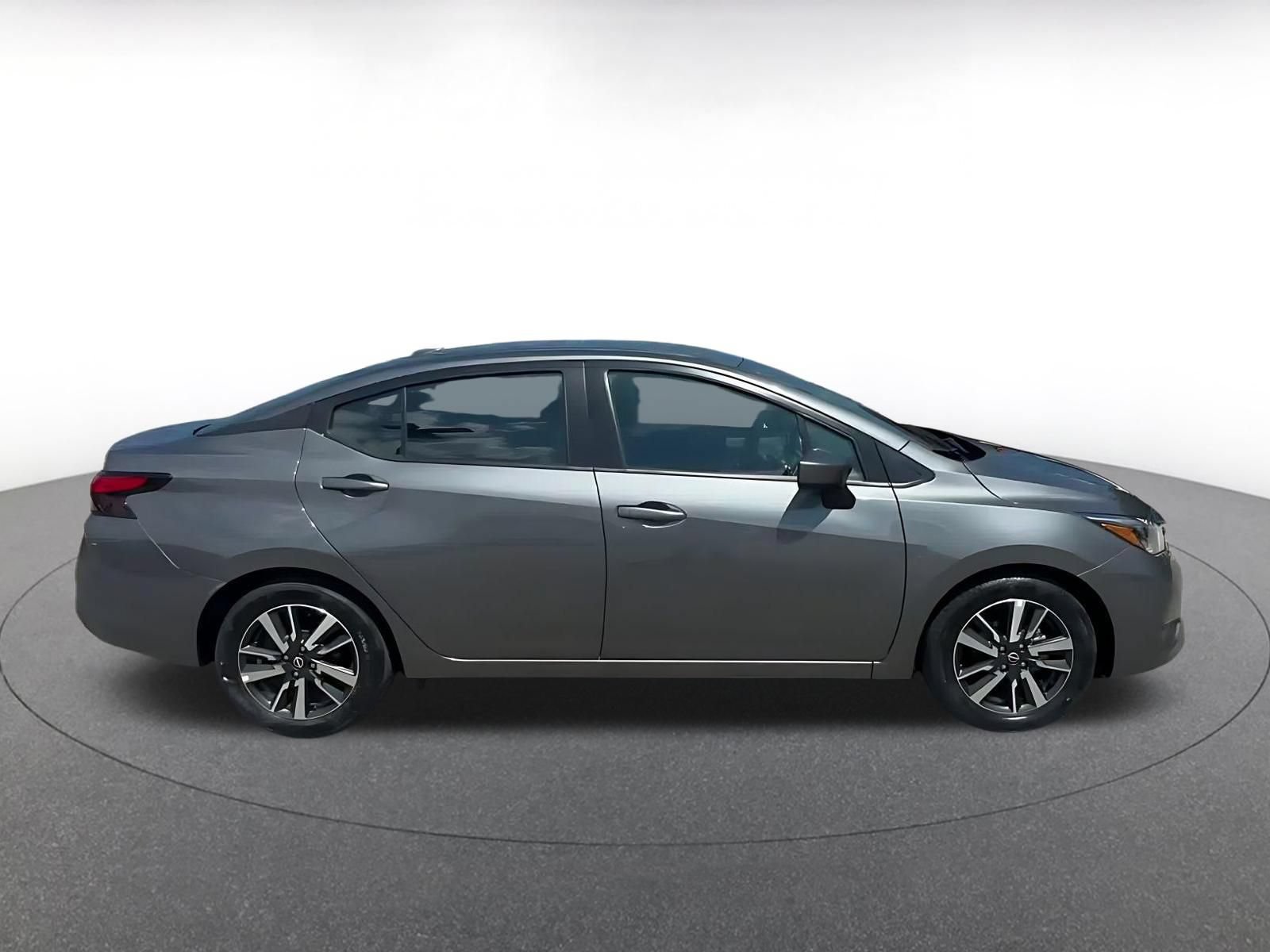 Used 2025 Nissan Versa SV FWD image 16