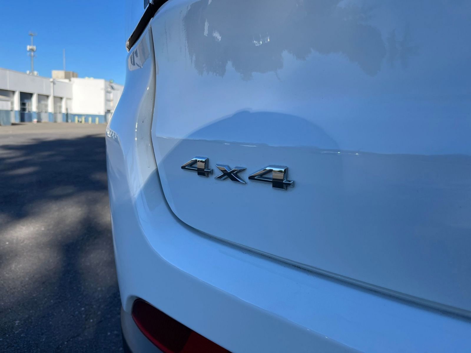 Used 2025 Jeep Compass Limited image 17