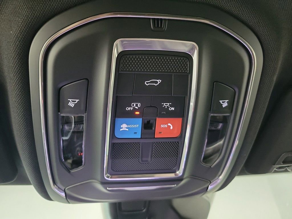 New 2025 Jeep Grand Cherokee Limited image 27