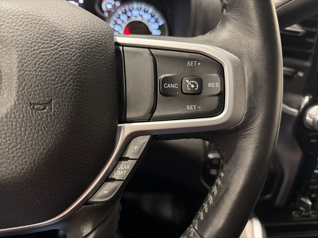 Used 2024 RAM 2500 Big Horn w/ Sport Appearance Package AWD/4WD image 17