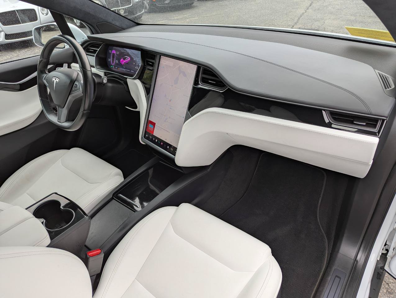 Used 2020 Tesla Model X Long Range AWD/4WD image 31