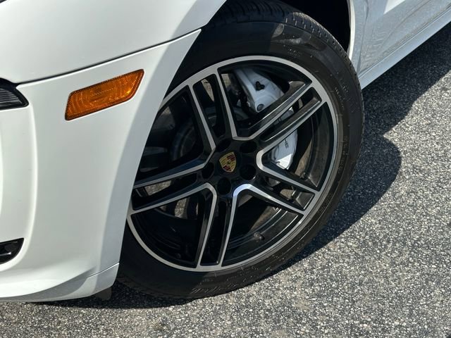 Used 2021 Porsche Macan Turbo image 10